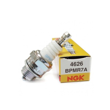 NGK spark plug BPMR7A brushcutter, chainsaw, hedge trimmer and blower motor | Newgardenstore.eu