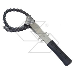 Chain spanner for unscrewing and screwing in all oil cartridge filters