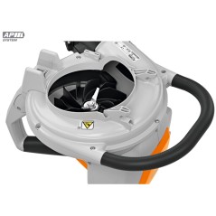 Trituradora/aspiradora a batería STIHL SHA 140 de 36 V con cesta recolectora de 55 L | Newgardenstore.eu