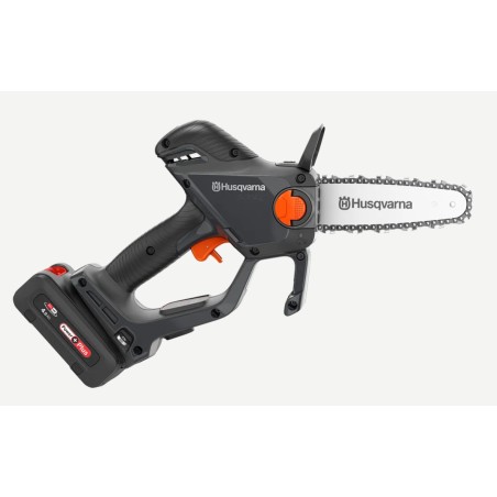 Podadora HUSQVARNA ASPIRE P8X-P4A, longitud de espada de 15 cm, batería y cargador incluidos