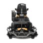 Cortacésped frontal a batería STIGA EPARK PRO con un ancho de corte de 110 cm.