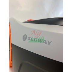 Robot lawnmower SEGWAY NAVIMOW i210 AWD 1000m2 nRTK VSLAM Bluetooth - WiFi - 4G | Newgardenstore.eu