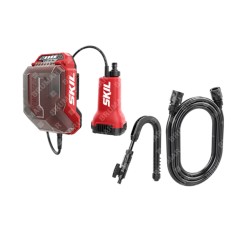 SKIL 0781CA 2000 L/h battery-powered submersible pump, hose and tap holder included.