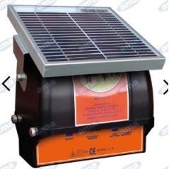 Electrificateur de ranch AMA S250 avec panneau solaire 3W et batterie 91917 | Newgardenstore.eu