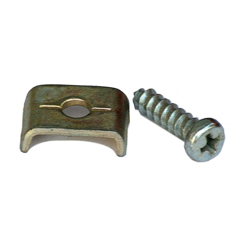 Accelerator cable retainer with self-tapping lawnmower screw