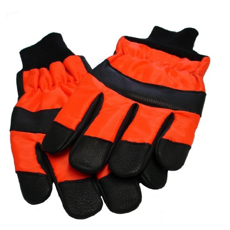 Schnittfeste Handschuhe für den Einsatz in der Forstwirtschaft in verschiedenen Größen