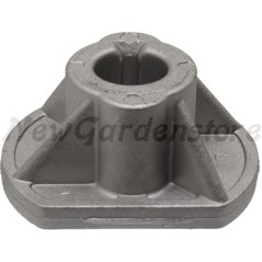 Lawn tractor blade support hub compatible CASTELGARDEN 13270093
