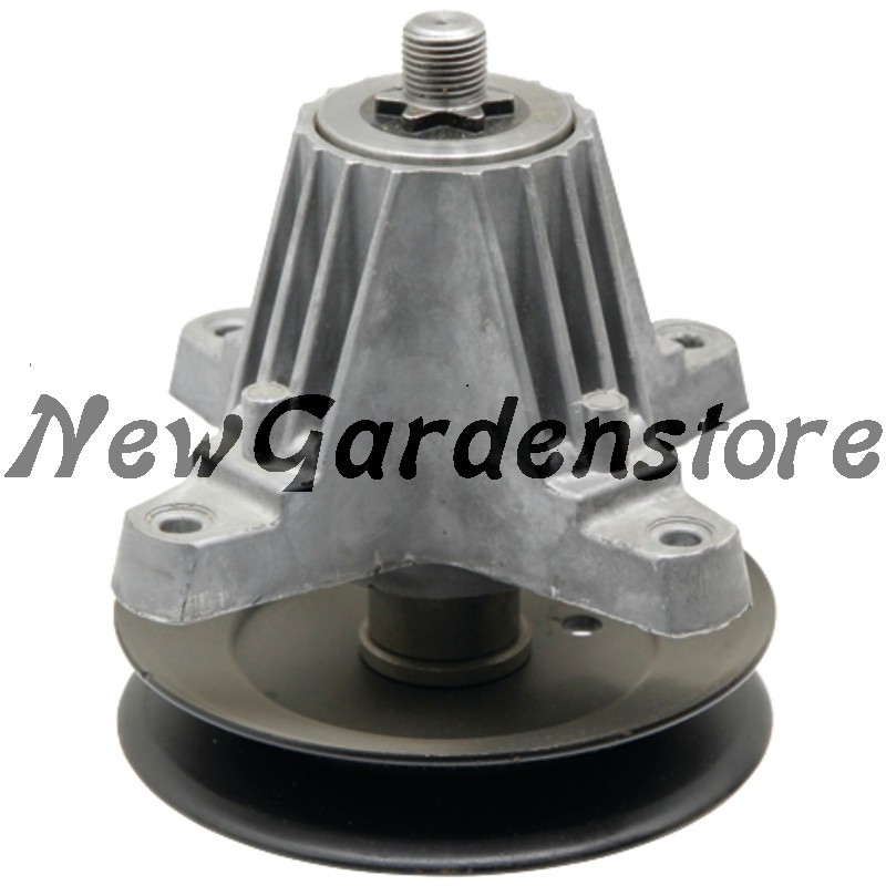 Hub for lawn tractor blade support compatible MTD 25270628 618-06032