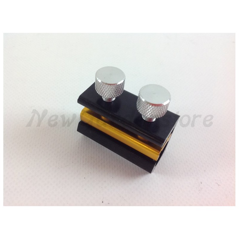 Motor cable sheath oiler compatible with various diameters 450208