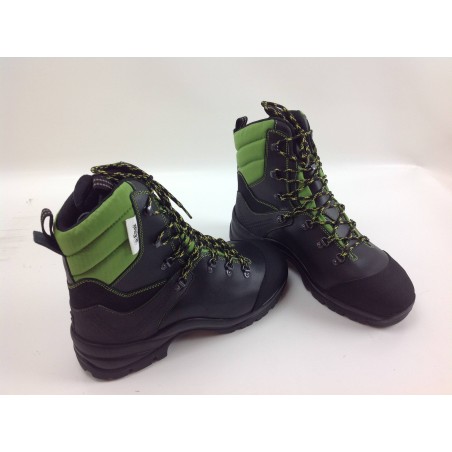 Flexible and comfortable cut-resistant forestry boots 001001419A