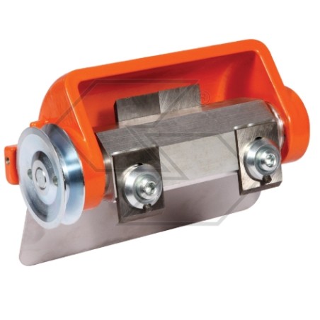 4-blade square roller debarker TYPE 117 with 10 mm slot for chainsaws | Newgardenstore.eu