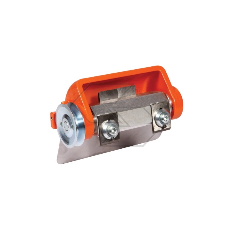 4-blade square roller debarker TYPE 117 with 14 mm slot for chainsaws